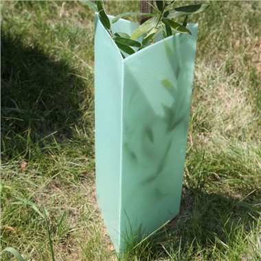 Corflute tréhlífar úr plasti